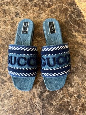 Gucci denim blue white logo sandals slides flats sz 37